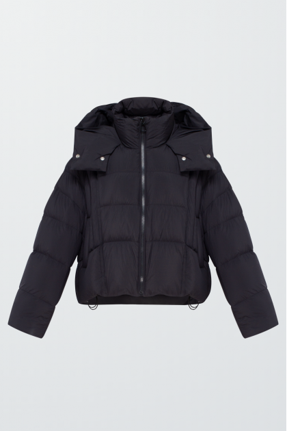 Short black down jacket