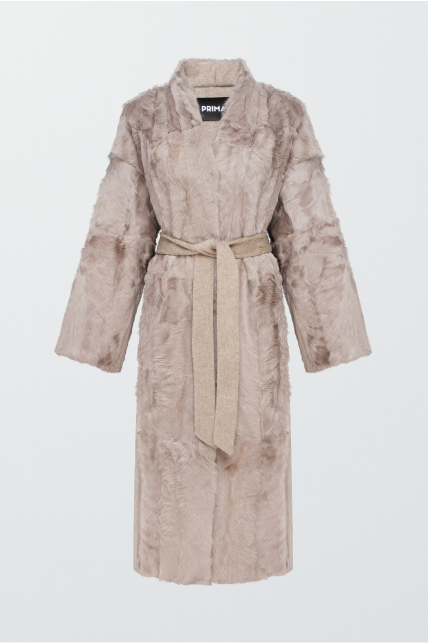 Long coat with lamb fur in beige color