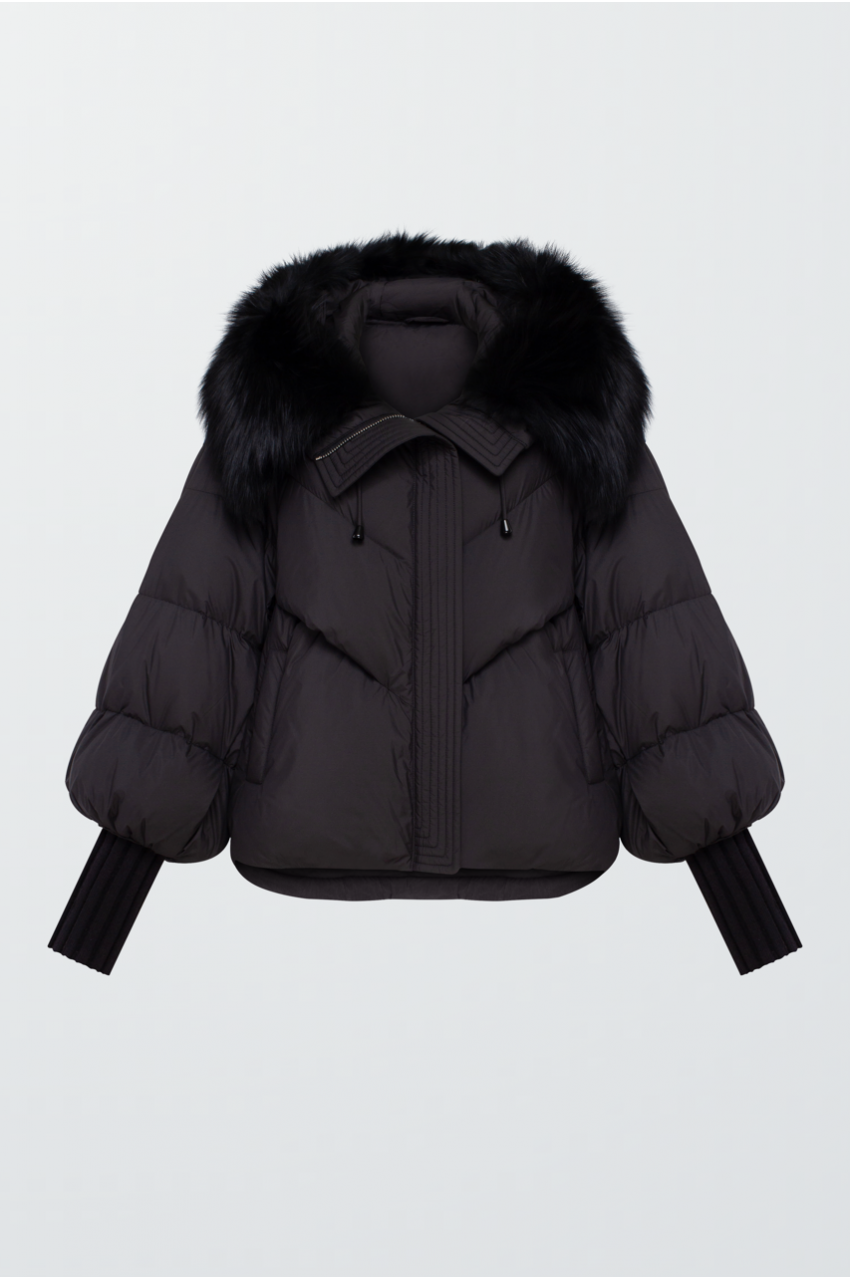Short black down jacket with fox fur