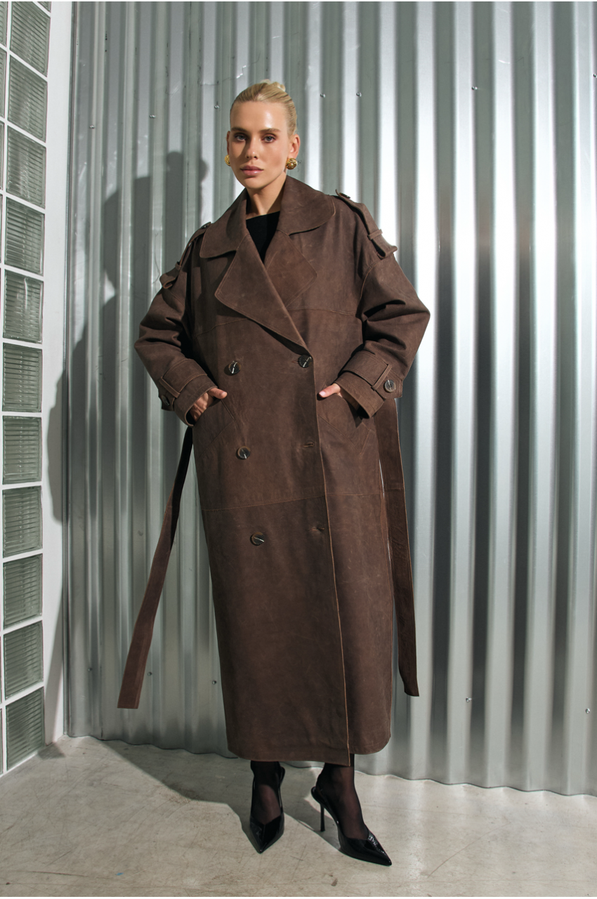 Women's trench coat made of calfskin in VINTAGE style, brown color