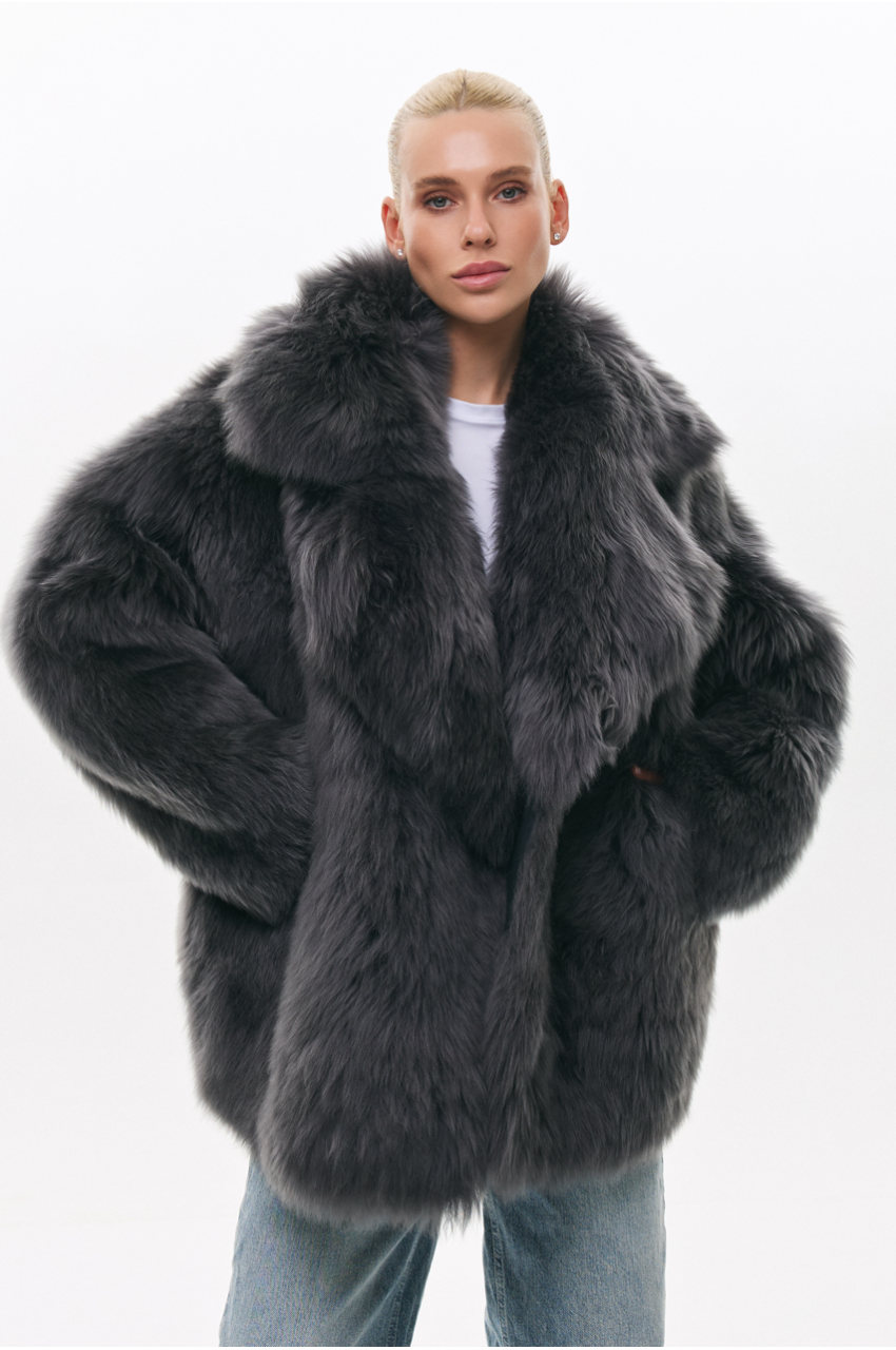 Reversible gray sheepskin coat made of natural cashmere lamb