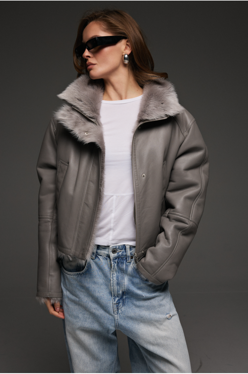 Short sheepskin coat made of Tuscan sheepskin in gray color