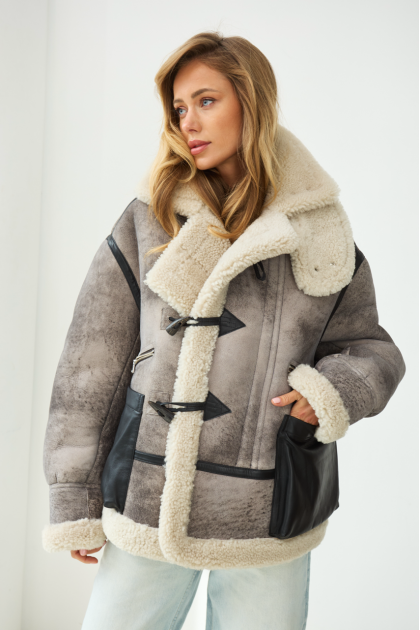 VINTAGE style sheepskin coat