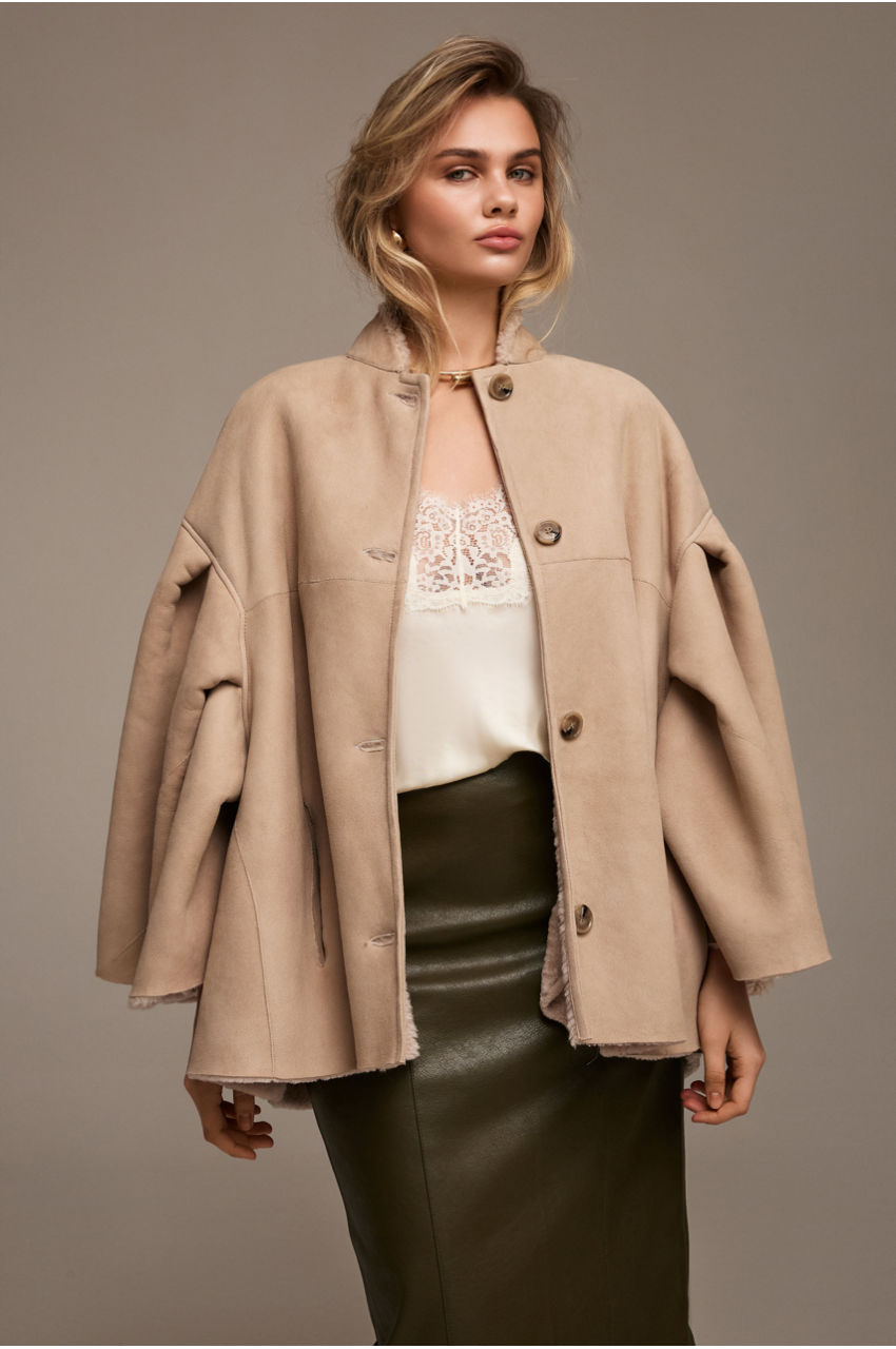 Loose-fitting beige suede sheepskin coat