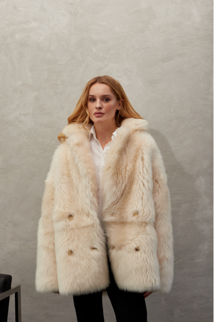 Two-sided sheepskin coat