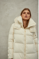 Women's milk-colored down jacket with natural filler