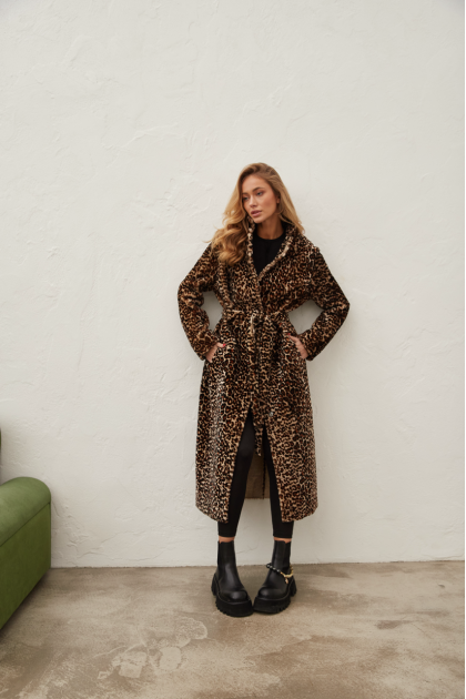 Long sheepskin coat with leopard print