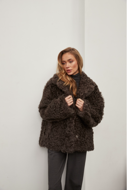 Coffee short sheepskin coat