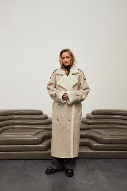 Women's sheepskin coat