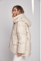 Short milk down jacket with natural filler