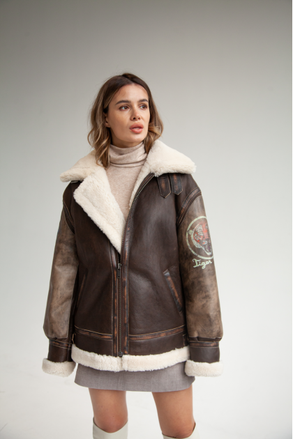 Women's sheepskin coat in VINTAGE style