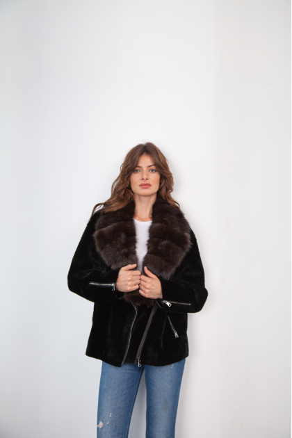 Sheepskin with sable