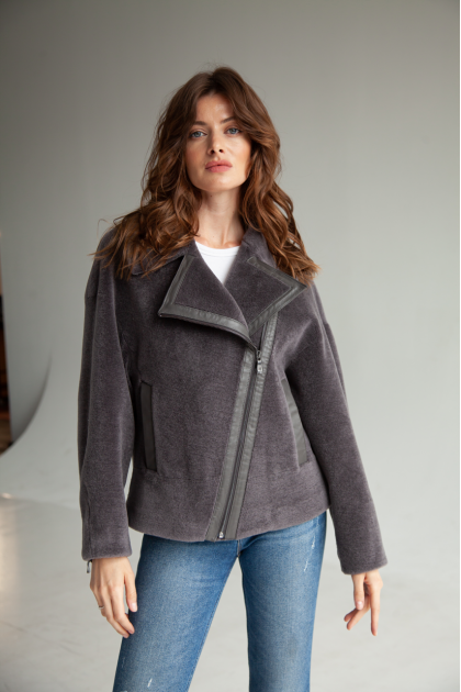 Short woolen sheepskin coat