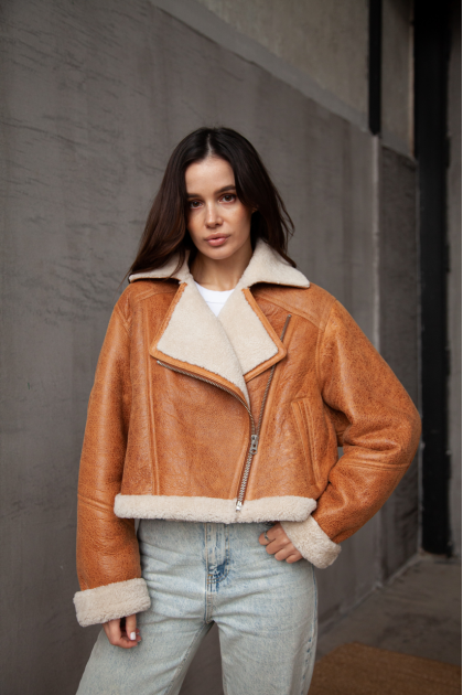 Sheepskin coat in whiskey color