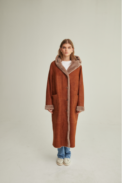 Long sheepskin coat of red color