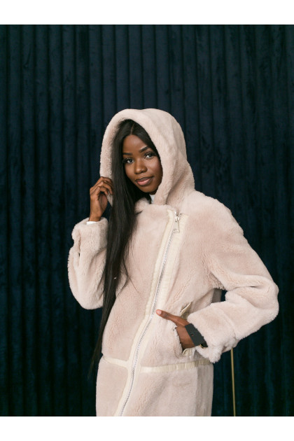 Women's sheepskin coat
