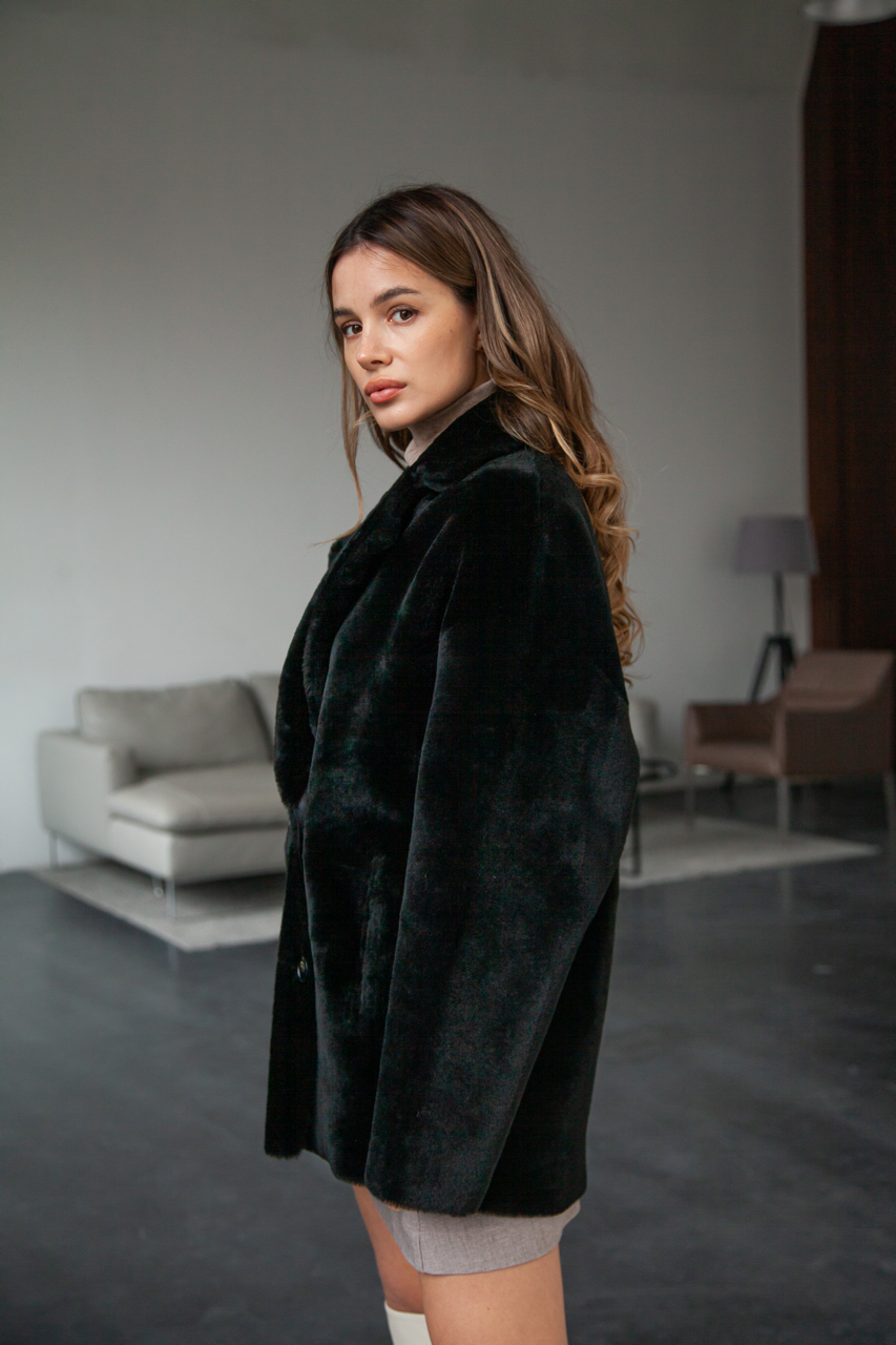 Women's double-sided sheepskin-jacket of black color