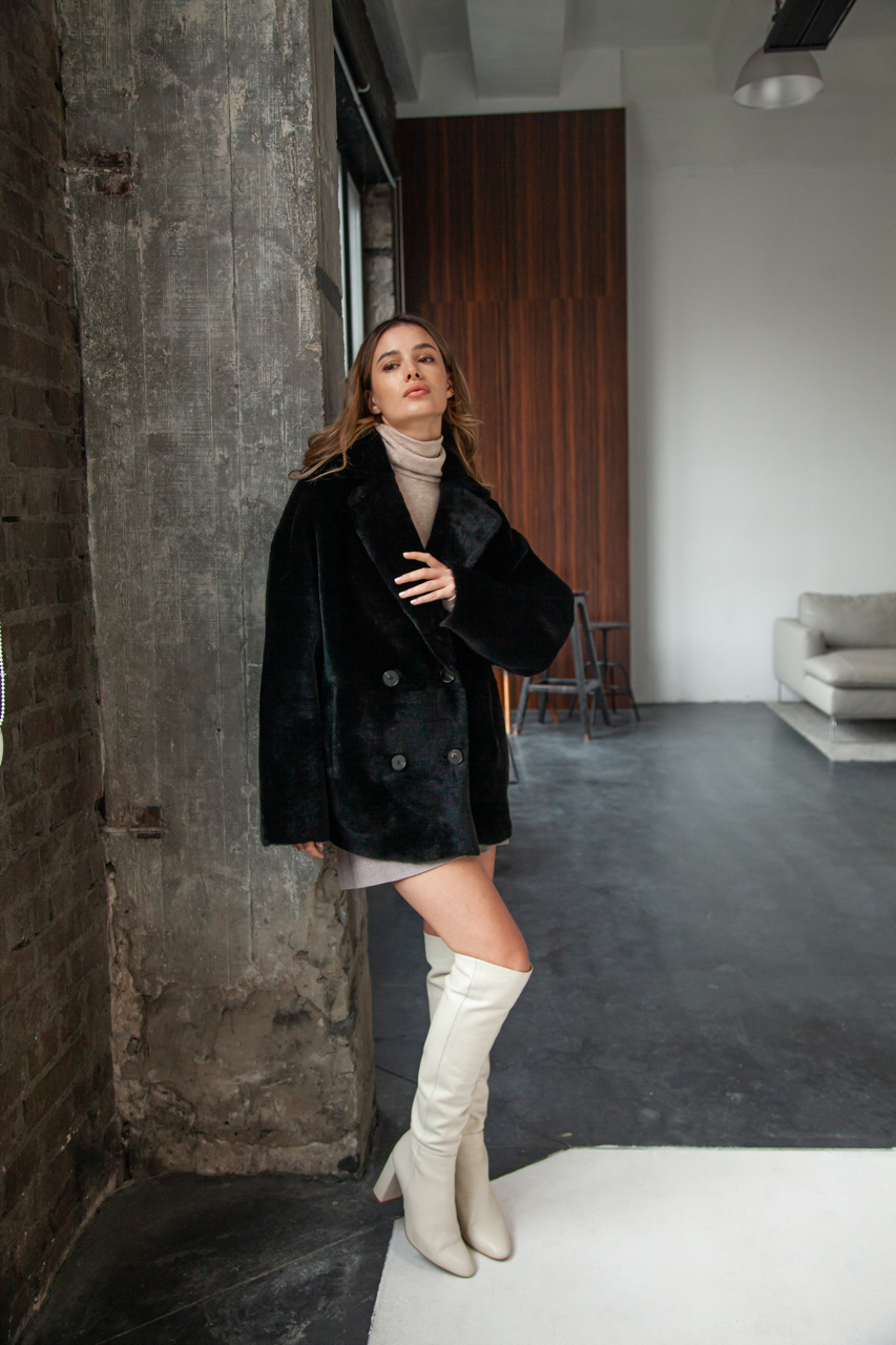 Women's double-sided sheepskin-jacket of black color