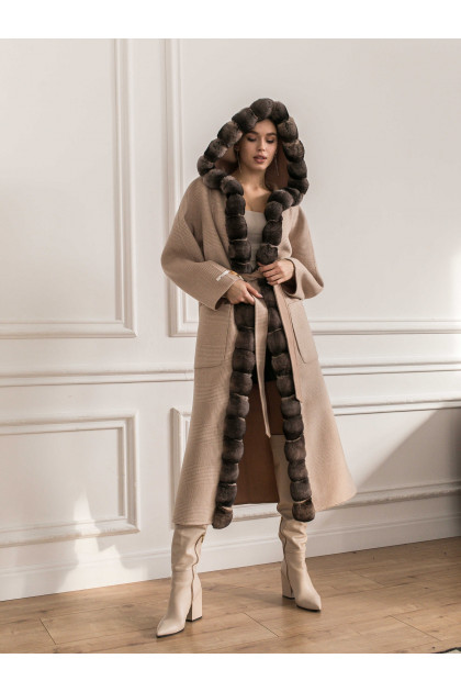 Alpaca coat with chinchilla fur