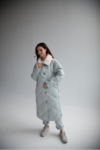 Mint down jacket with a fur collar