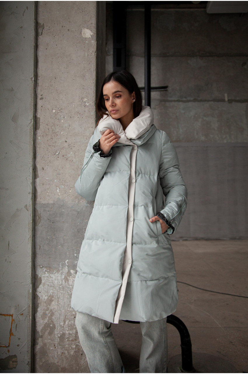 Stylish down jacket in mint color with natural filler