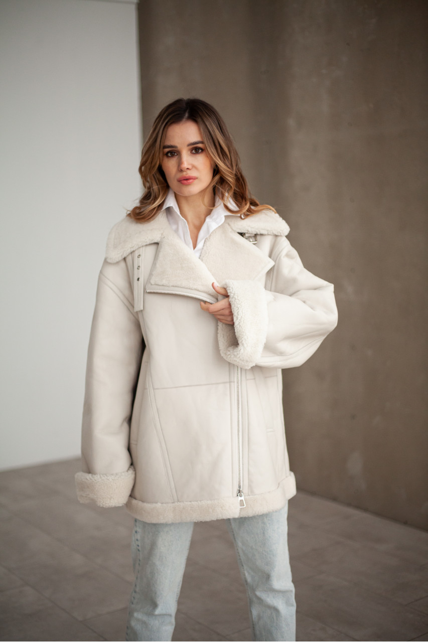 White women's sheepskin coat made of natural sheepskin