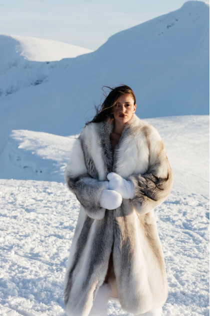 Long white fox fur coat with gray highlights